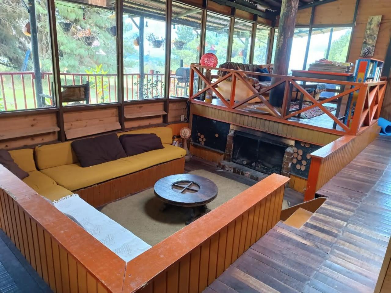 Chalets Amarelo Suesca Luaran gambar