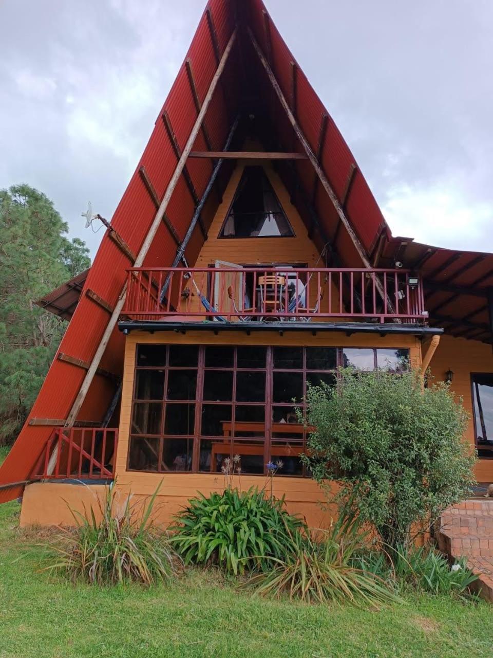 Chalets Amarelo Suesca Luaran gambar