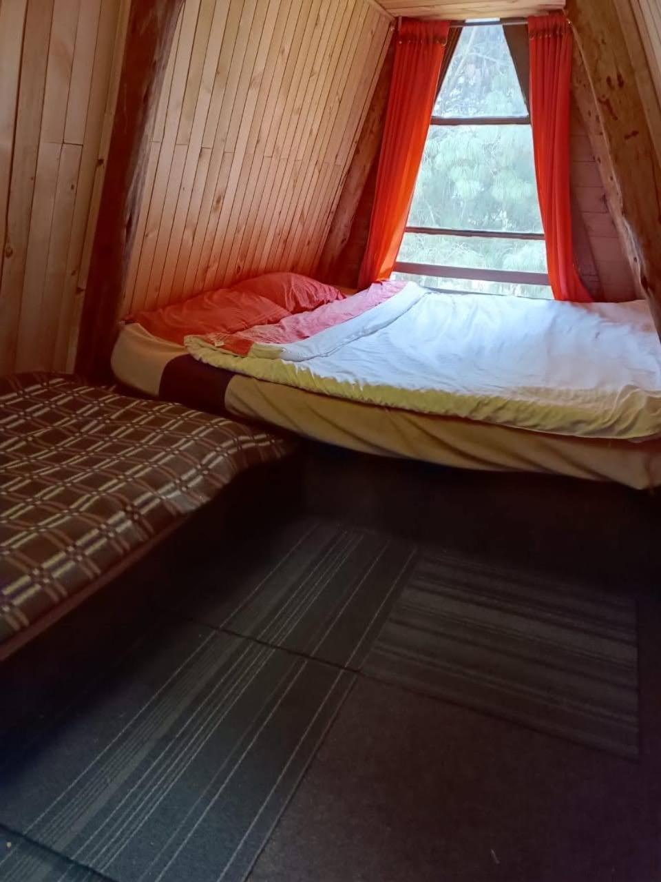 Chalets Amarelo Suesca Luaran gambar