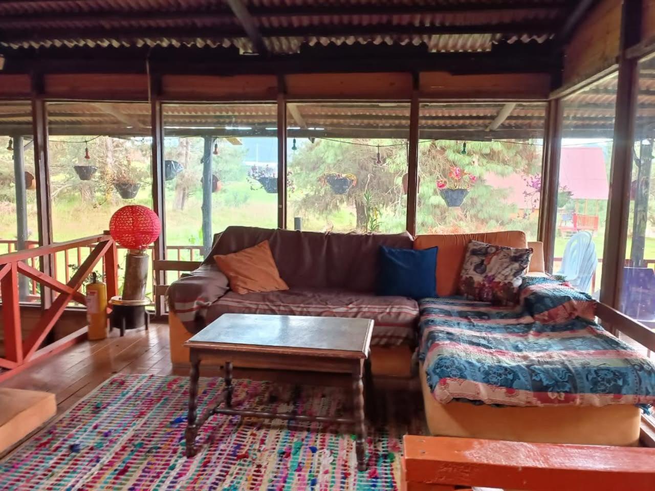 Chalets Amarelo Suesca Luaran gambar